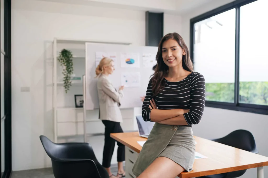 young-businesswoman-working-in-office-2022-10-11-20-06-28-utc-1.jpg